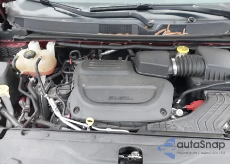 2020 Chrysler Voyager Lxi из США, поврежденный, VIN 2C4RC1DG7LR163654